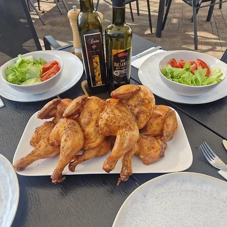 ゲストハウス Pri Storklji モラフスケ・トプリツェ