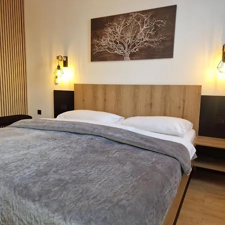 Pri Storklji Guest house 3*