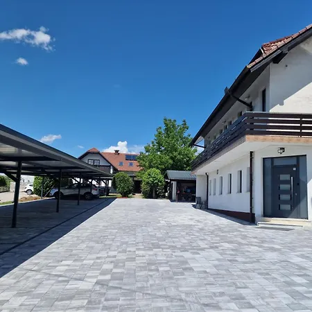 Pri Storklji Maison d'hôtes