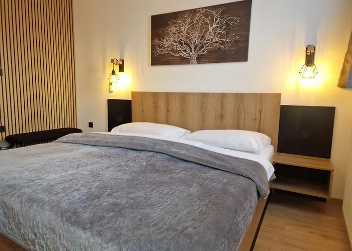 Pri Storklji Guest house 3*